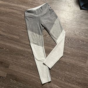 Outdoor voices leggings